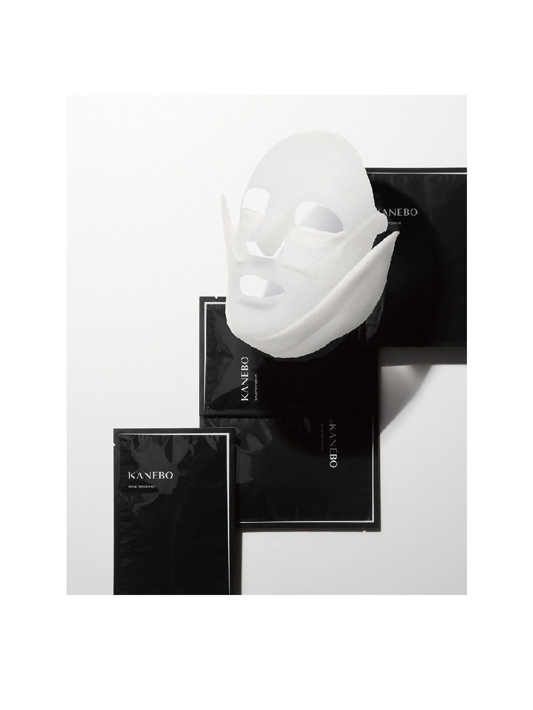 KANEBO Smile Performer - 4Pcs