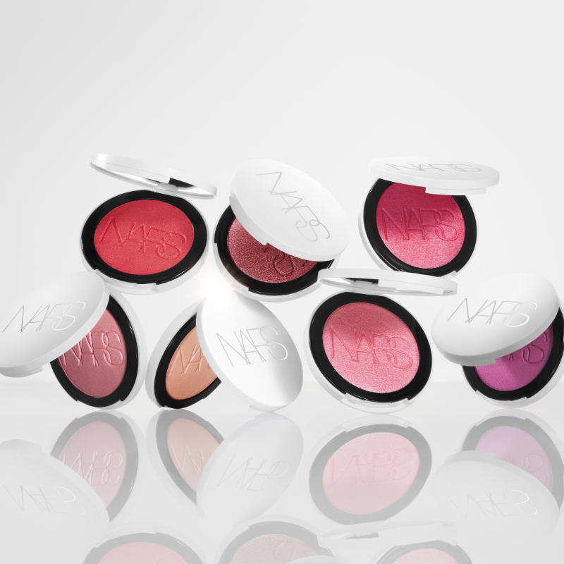 The Light Reflecting™ Luminizing Collection